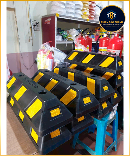 Gờ giảm tốc
